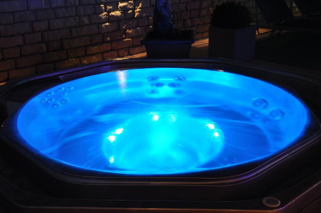 Vlaamse Ardennen Vakantiehuis Casa Caliente Met Wellness Avelgem الغرفة الصورة